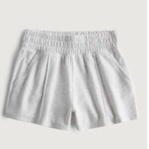 Gilly Hicks Active Essentials Ultra High-Rise Fleece Shorts in Light Grey